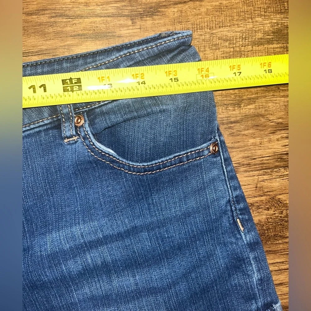 New York & Company Shorts Size 8 - Picture 5 of 8